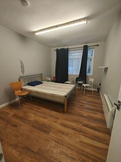 1 bedroom flat to rent, Lampton Road, Hounslow TW3