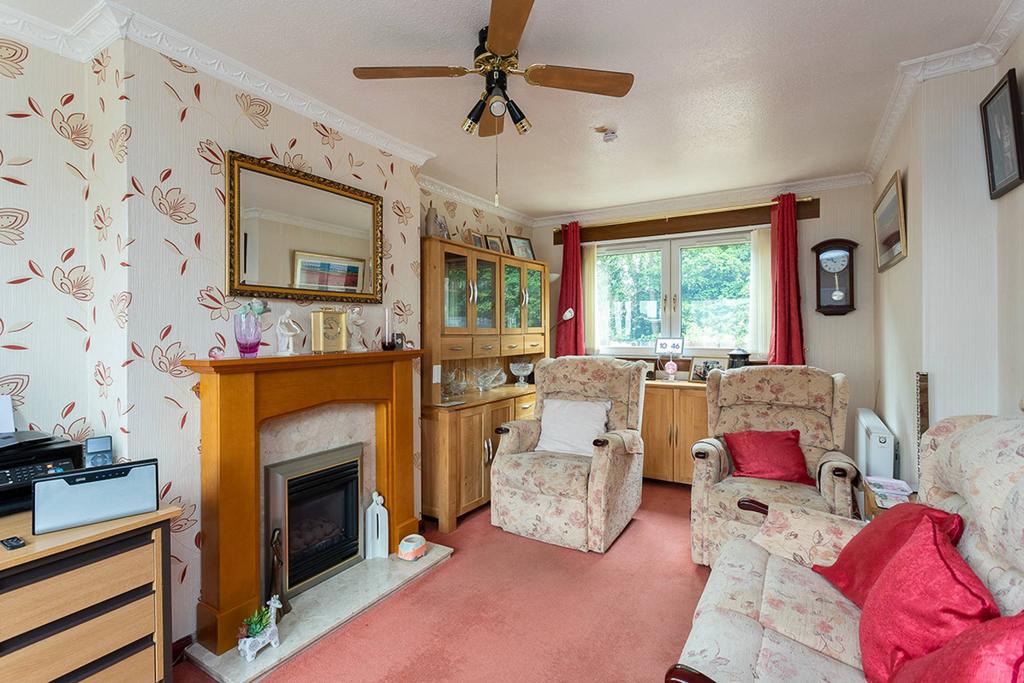 67 Copeland Crescent, Cowdenbeath, KY4 8LE 2 bed semidetached house