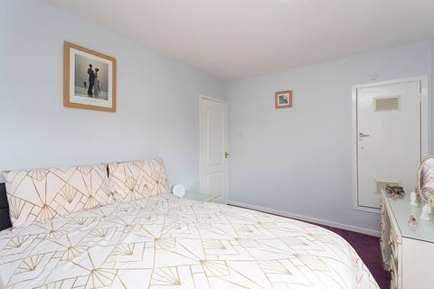 67 Copeland Crescent, Cowdenbeath, KY4 8LE