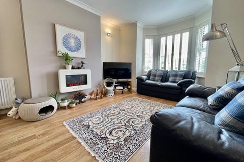 3 bedroom flat for sale - VICTORIA AVENUE, SWANAGE