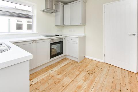 27 Coed Celyn, Abergele, LL22 7EN