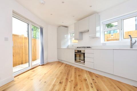 67 Lindley Road, London, E10 6QT