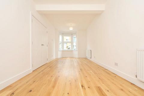 67 Lindley Road, London, E10 6QT