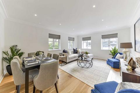 2 bedroom apartment for sale, Walnut Court, Kensington Green, W8