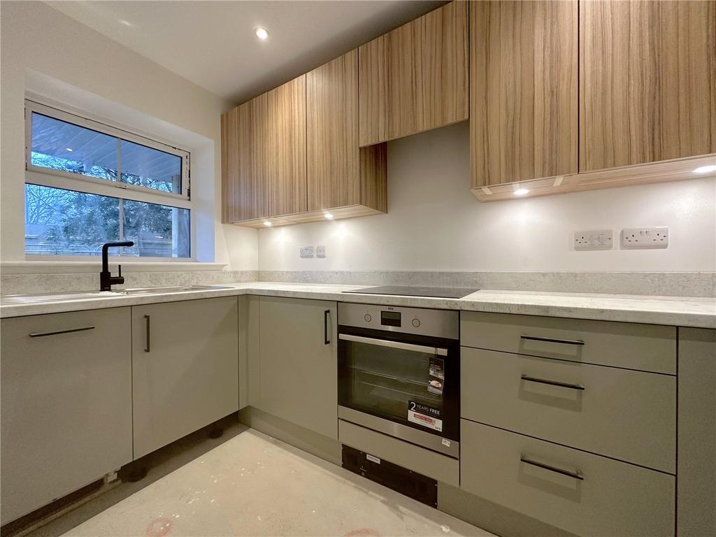 Three Legged Cross, Wimborne BH21 2 bed semidetached house for sale £350,000