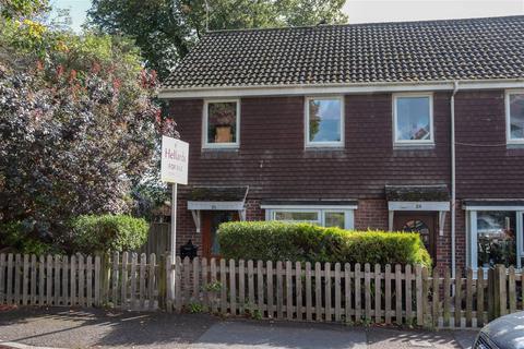 26 Dickenson Walk, Alresford, SO24 9PW
