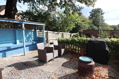 26 Dickenson Walk, Alresford, SO24 9PW