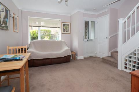 26 Dickenson Walk, Alresford, SO24 9PW