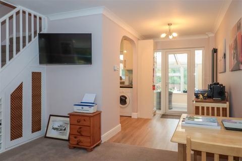 26 Dickenson Walk, Alresford, SO24 9PW