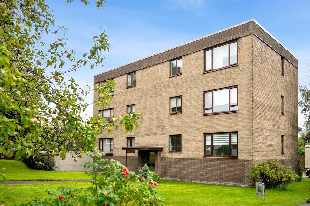 Lennox Court, 16 Stockiemuir Avenue, Bearsden, East Dunbartonshire, G61 3JL 1 bed flat for sale