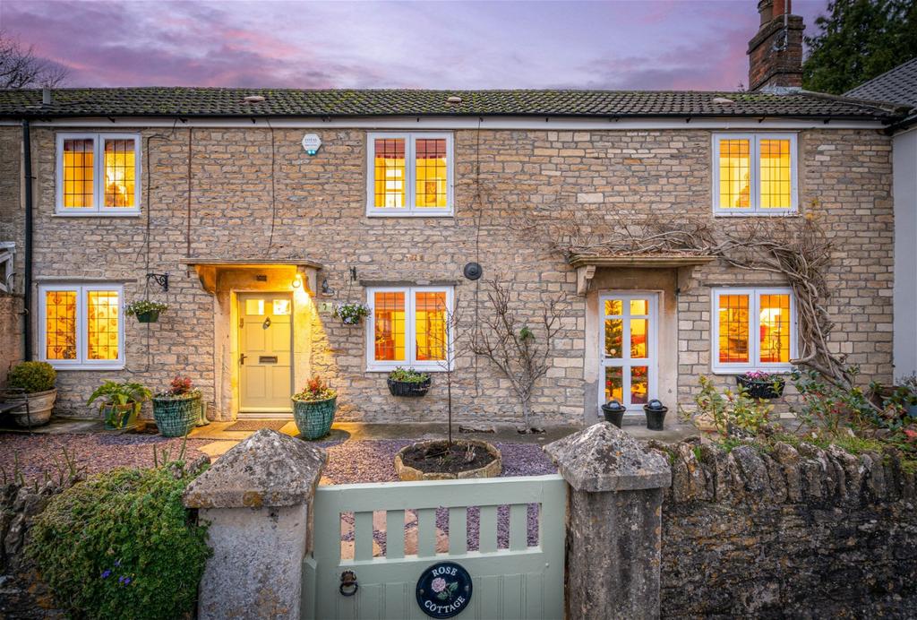 Upper Common, Kington Langley 4 bed cottage for sale £550,000