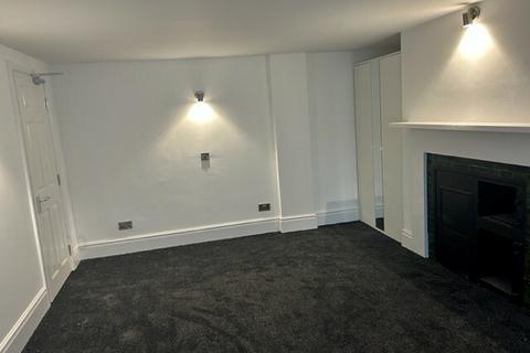 Studio to rent, Studio 1 Rowan House  23 Billing Road