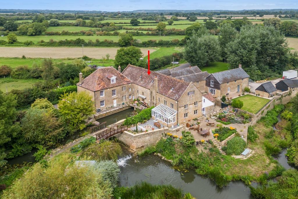 Gawbridge Mill, Kingsbury Episcopi, Martock, Somerset, TA12 5 bed