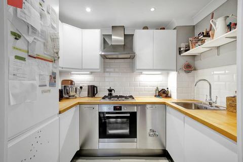2 bedroom flat for sale - Queens Road, London SE14