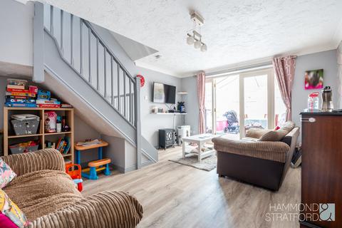 2 bedroom end of terrace house for sale - Lavender Close, Attleborough
