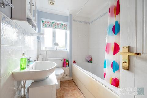 33 Lavender Close, Attleborough, NR17 2PZ