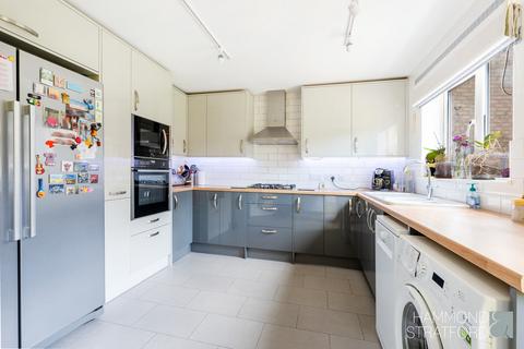 15 Camelia Close, Hethersett, Norwich, NR9 3FL