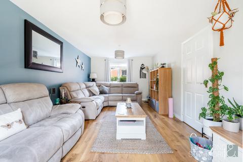 15 Camelia Close, Hethersett, Norwich, NR9 3FL