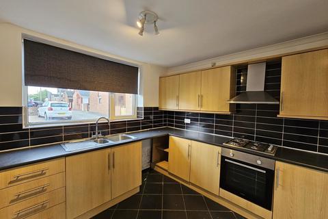 2 bedroom end of terrace house to rent, Evenwood Gate , Evenwood, Bishop Auckland