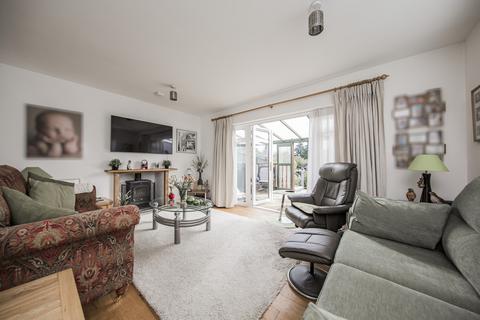 2 bedroom detached bungalow for sale - Green Lane, Crowborough