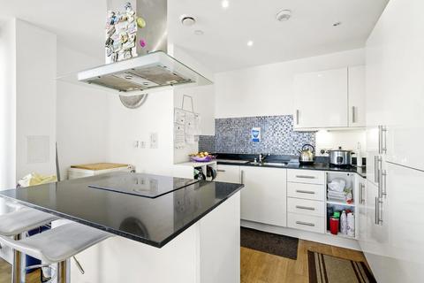 2 bedroom apartment for sale, Zenith Close, London