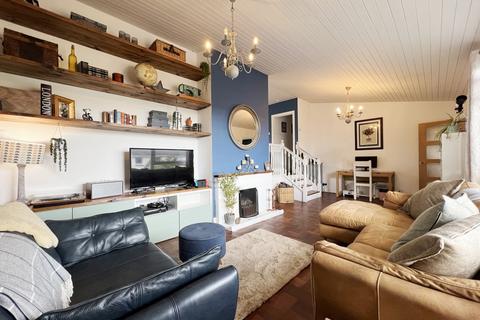 27 Treworder Road, Truro, TR1 2JZ