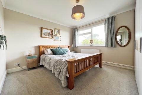 27 Treworder Road, Truro, TR1 2JZ