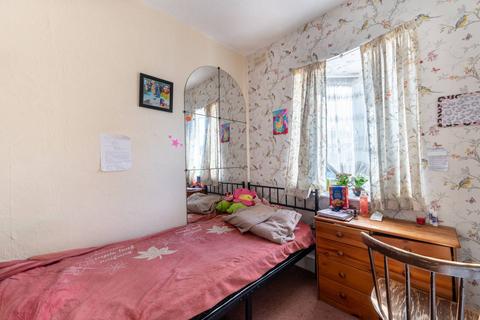 66 Bowrons Avenue, Wembley, HA0 4QP