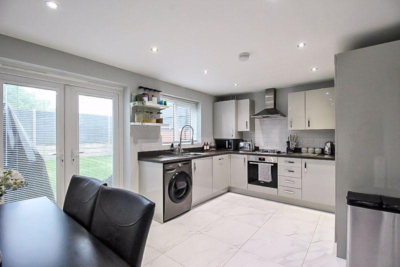 Dining kitchen