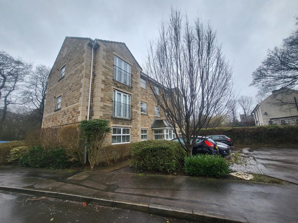 Fearnley Croft, Gomersal 2 bed apartment £695 pcm (£160 pw)