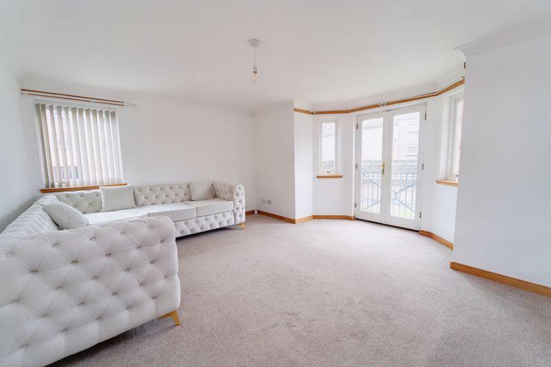 William Wilson Court, Kilsyth 2 bed apartment for sale £117,500