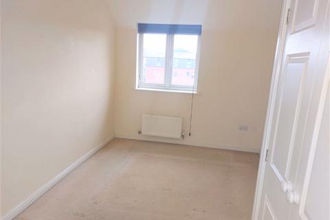 16 Collingtree Court, Solihull, B92 7HU