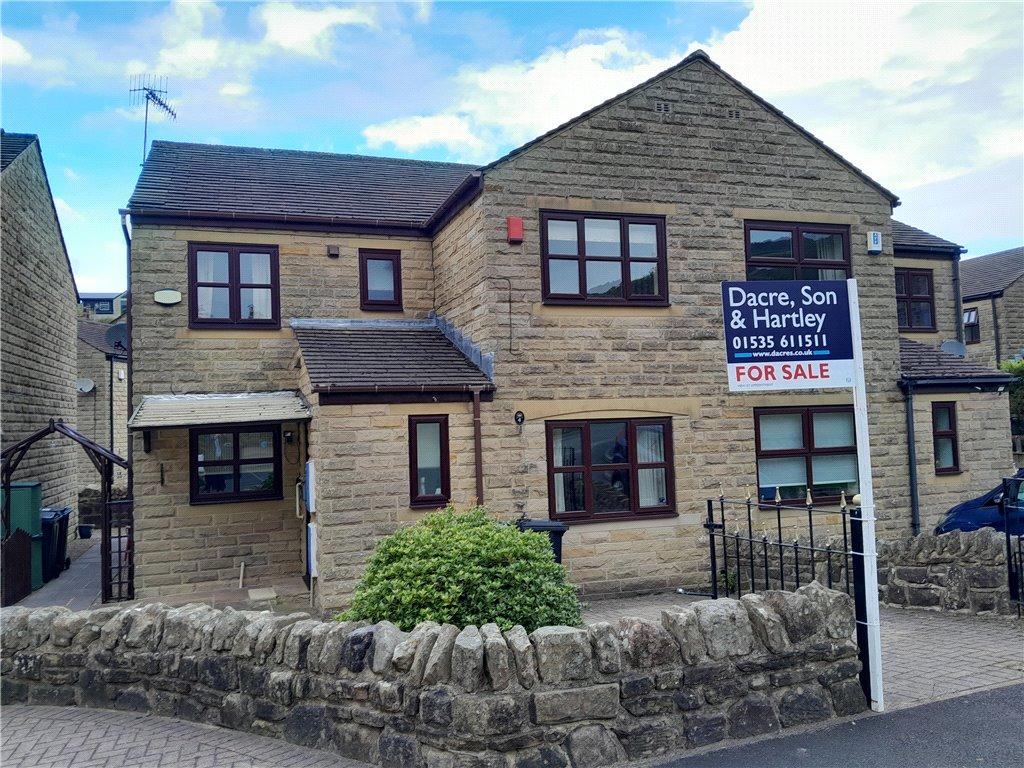 Whitaker Walk, Oxenhope, Keighley, West Yorkshire 4 bed semidetached