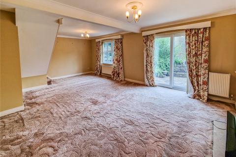 4 bedroom semi-detached house for sale, Whitaker Walk, Oxenhope, Keighley, West Yorkshire, BD22