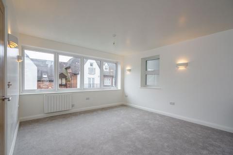 1 bedroom apartment for sale, Central  Princes Risborough