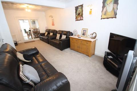 92 Wentworth Road, Southall, UB2 5TT