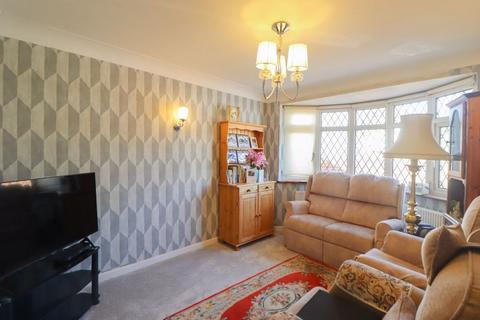 2 bedroom detached bungalow for sale, Dandies Close, Leigh-On-Sea