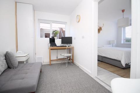 1 Marvin Close, Botley, Southampton, SO30 2EW