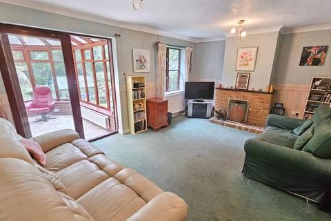 30 Copperfields, High Wycombe, HP12 4AN