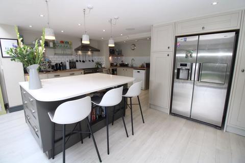 4 bedroom semi-detached house for sale - Brickhill Road, Sandy SG19