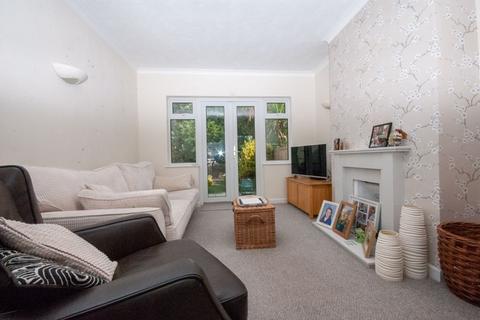 2 bedroom semi-detached bungalow for sale, The Ryde, Leigh-On-Sea SS9