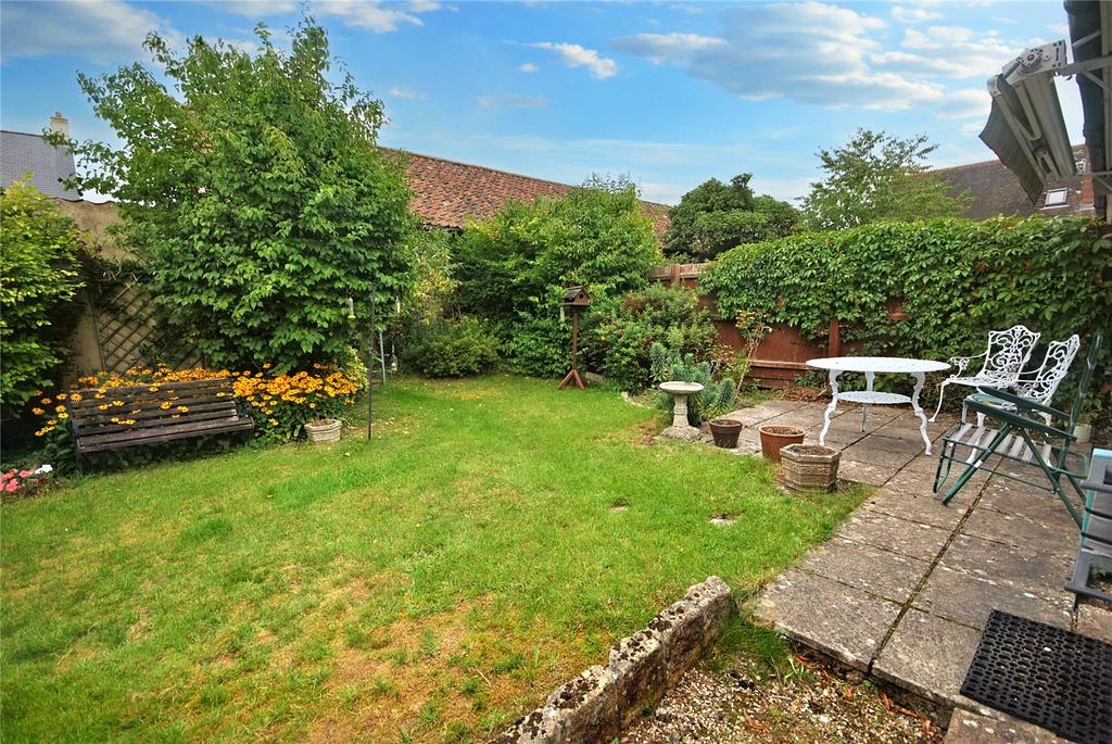 Lenthay Road, Sherborne, DT9 2 bed end of terrace house for sale £300,000