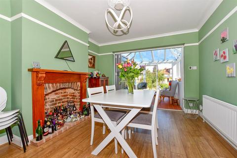 42 Stephen Road, Bexleyheath, DA7 6EE