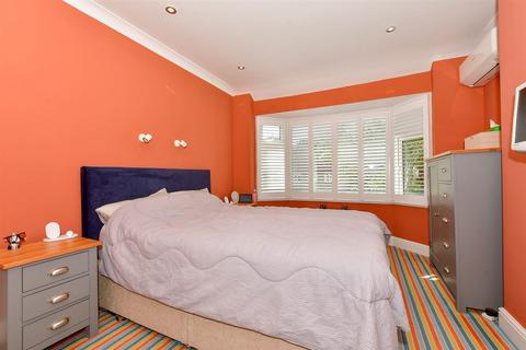 42 Stephen Road, Bexleyheath, DA7 6EE