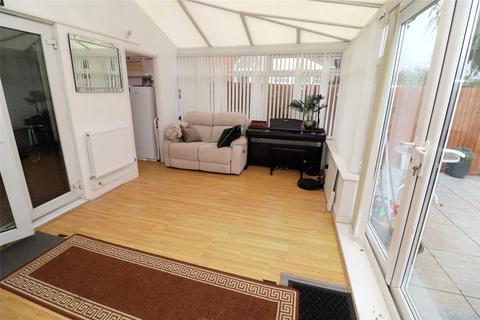 37 Duriun Way, Erith, DA8 2HG