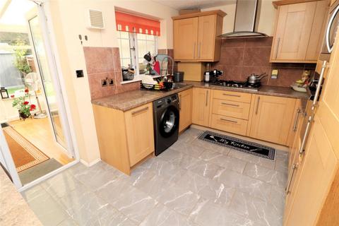 37 Duriun Way, Erith, DA8 2HG