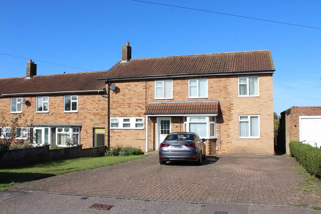 Wilshere Crescent, Hitchin, SG4 3 bed end of terrace house for sale £