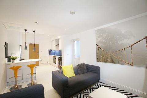 1 bedroom terraced house to rent - 1 Room Available @ 42 Neill Road, Ecclesall