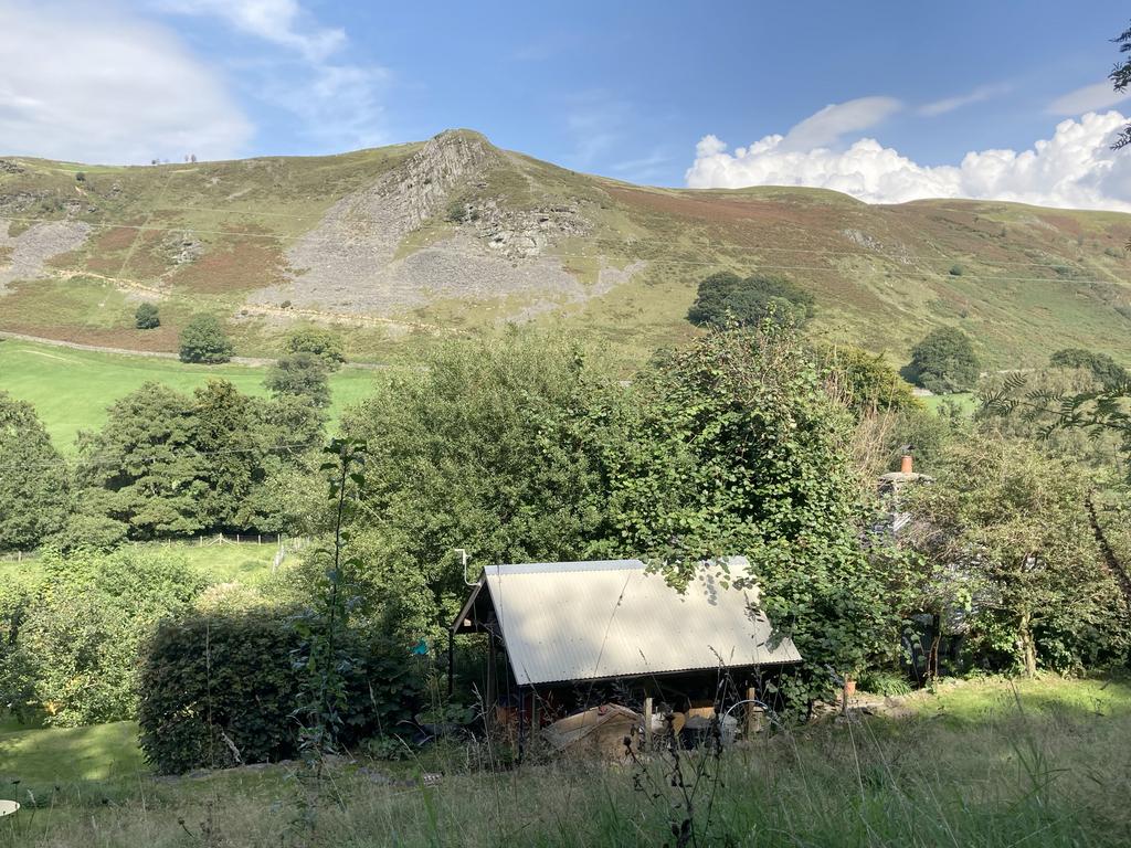 View over foelallt mountain range (second image)