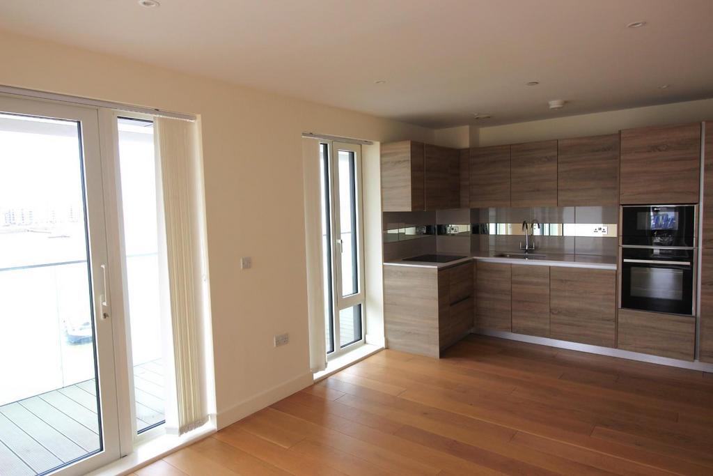 Lounge kitchen 2 bed.jpg